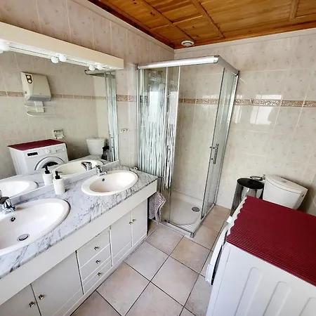 Feriehus Maison T4 Avec Garage Et Wifi A 300m De La - Quartier Arago - Fr-1-92-655 *
