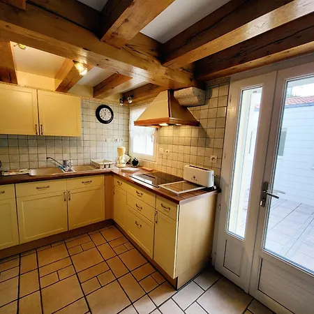 Maison T4 Avec Garage Et Wifi A 300m De La - Quartier Arago - Fr-1-92-655 * Les Sables-dʼOlonne